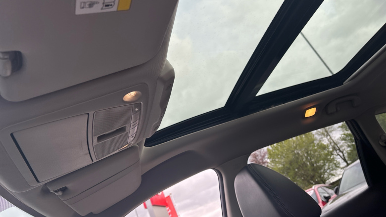 Nissan X-Trail 1.6 dCi Tekna 5dr Xtronic Diesel Station Wagon